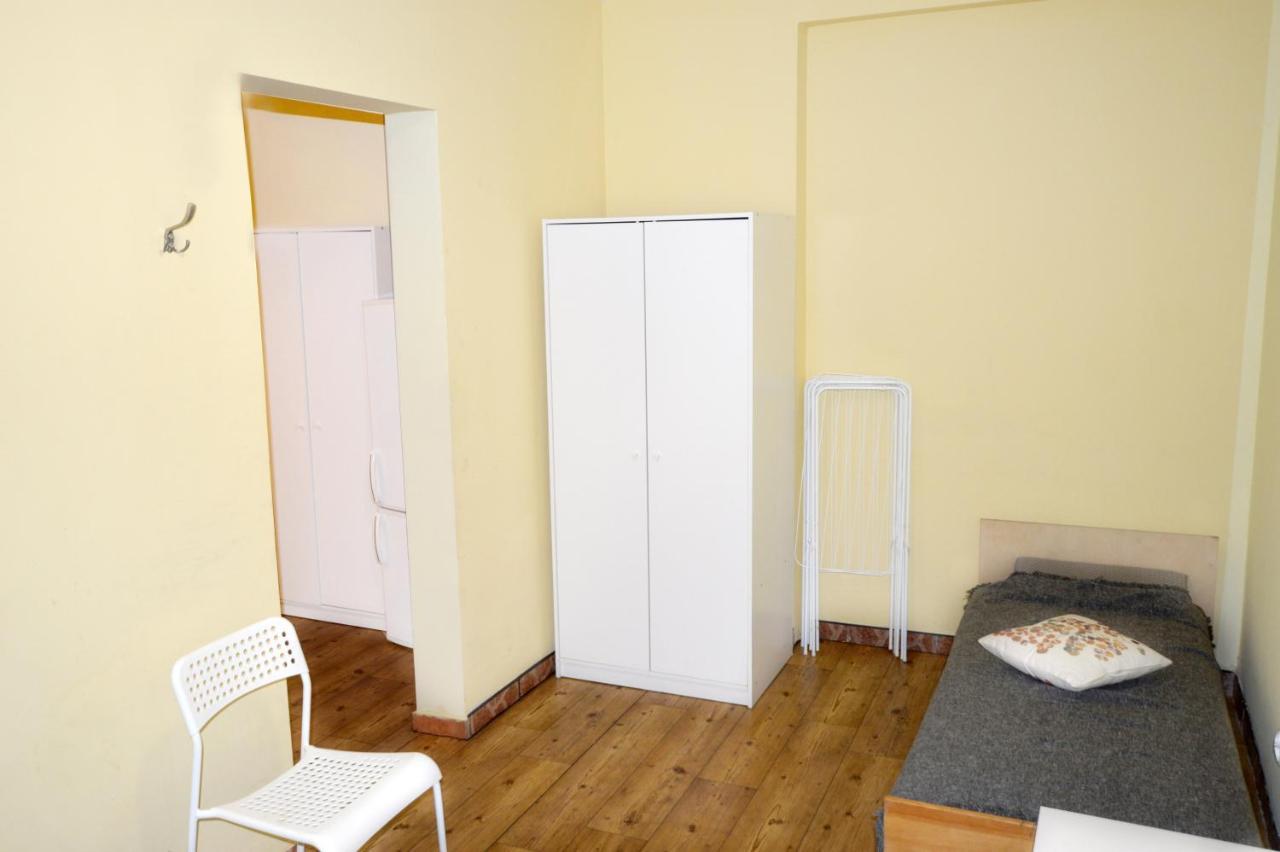 Na Kosynierskiej Poznan Bagian luar foto